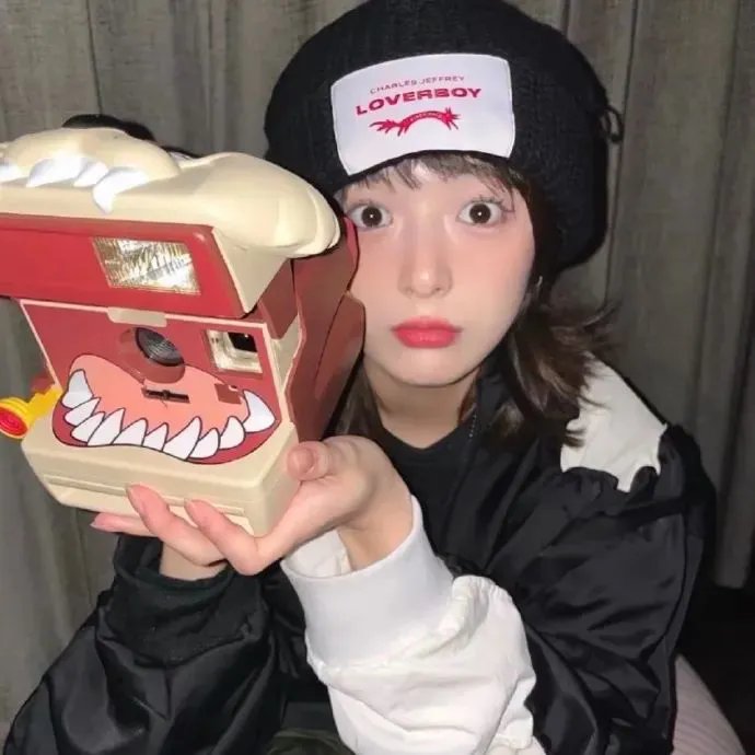 穿牛仔裤的十字军